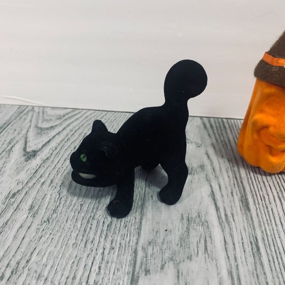 Vintage Russ Flocked Smiling Black Cat Green Eyes And Pumpkin Figures - Picture 3 of 11